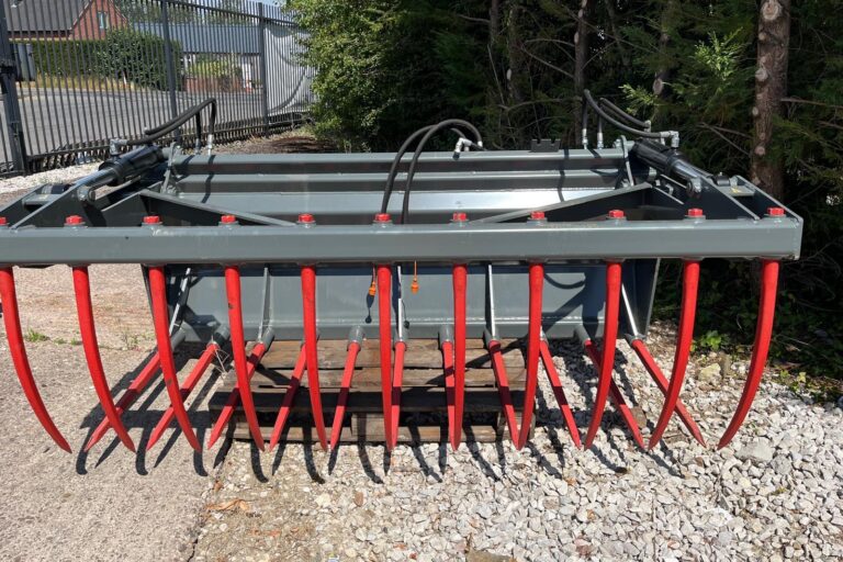 Kramer 2.1M Muck grab Smart attach