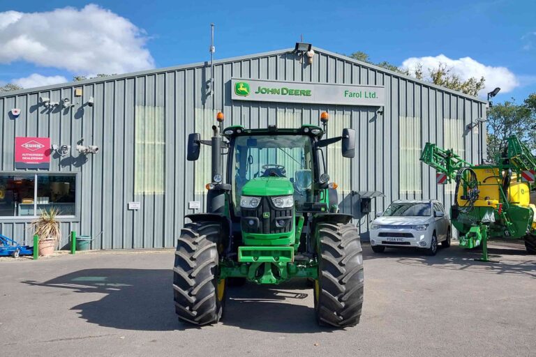 John Deere 6R 130