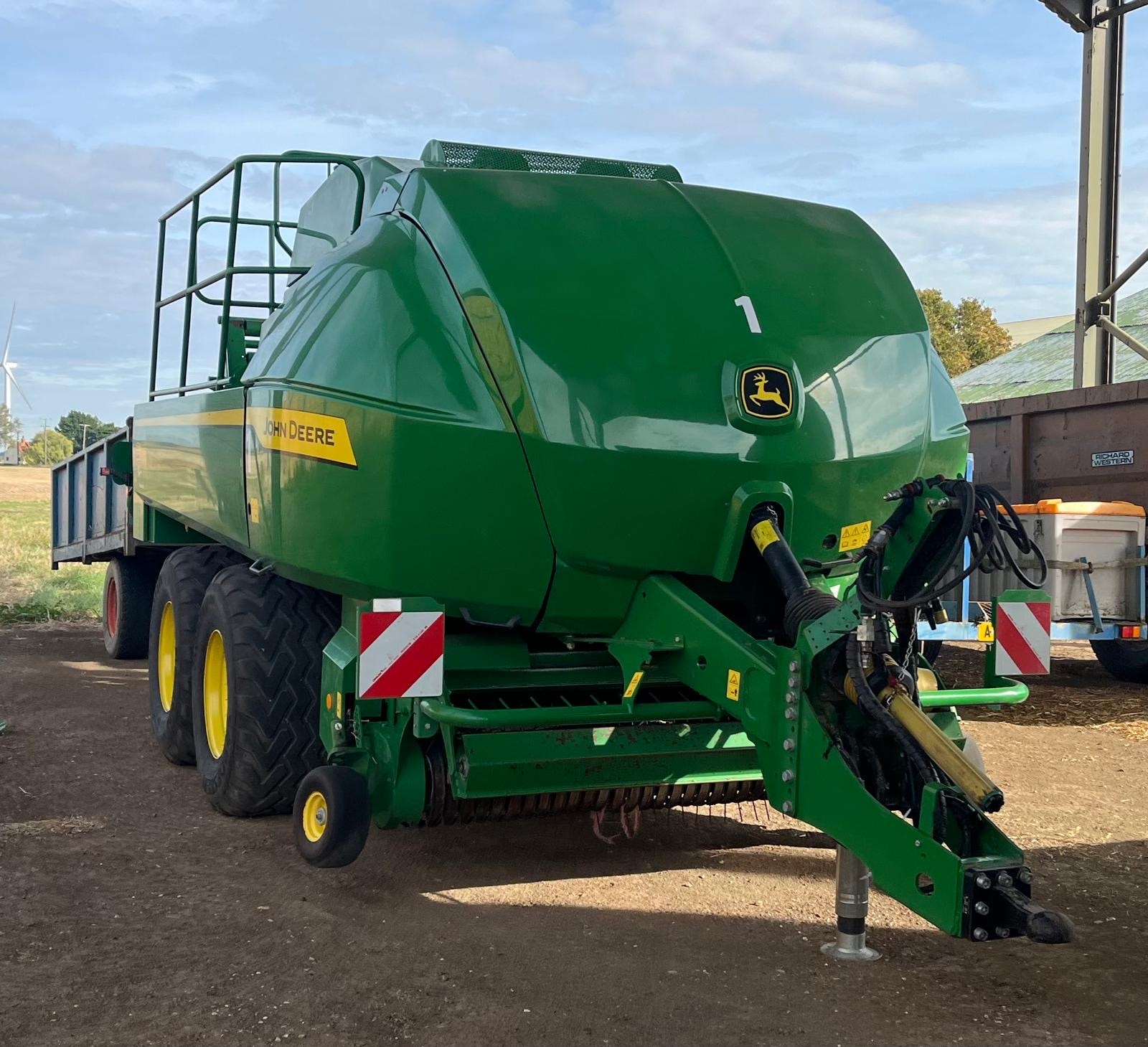 JOHN DEERE L634