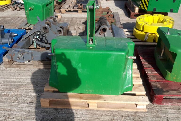 John Deere 1500KG