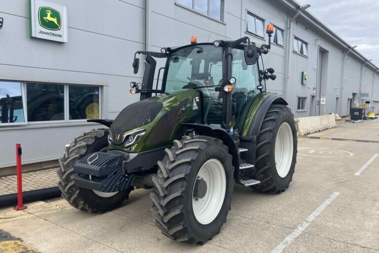 Valtra G125