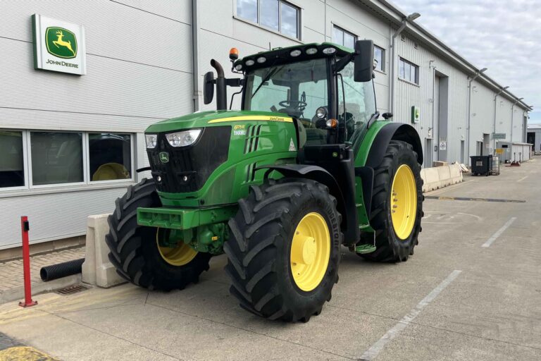 John Deere 6175R