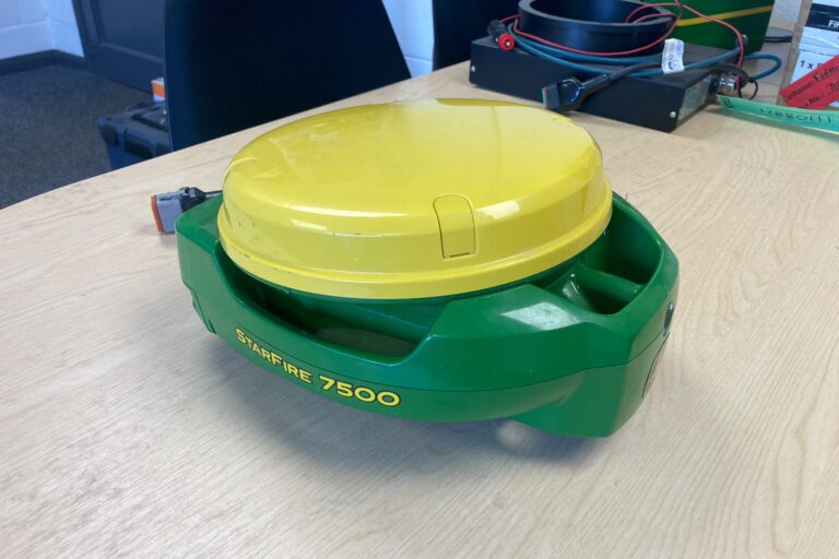 John Deere SF7500 Universal Receiver with RTK Ready Permanent License