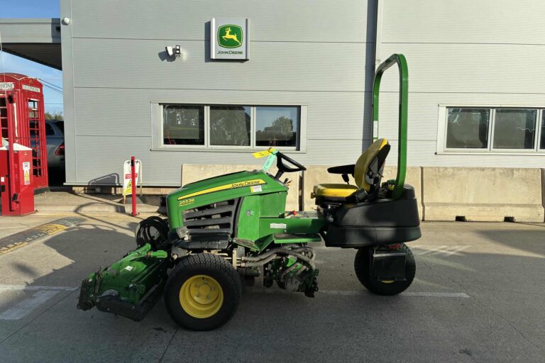 John Deere 2653B Triple Utility Mower