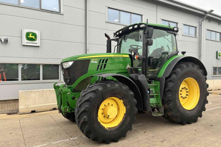 John Deere 6175R