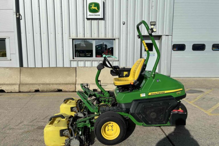 John Deere 2750E Tees Mower