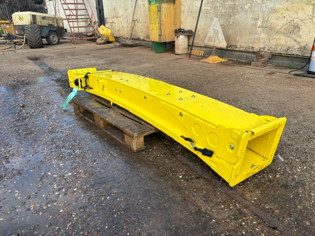 John Deere 10 ROW Spout Extension