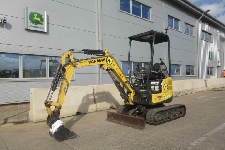 YANMAR VIO17