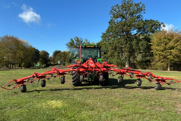 KUHN GF 8700
